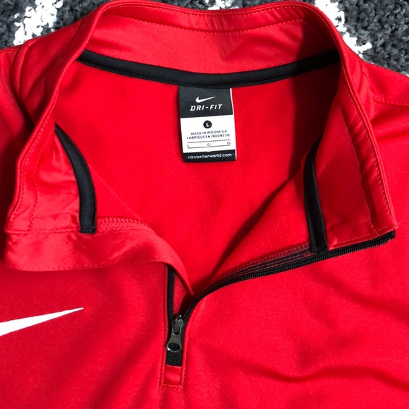Nike Dri Fit red pullover Size Large - Picture 5 of 7
